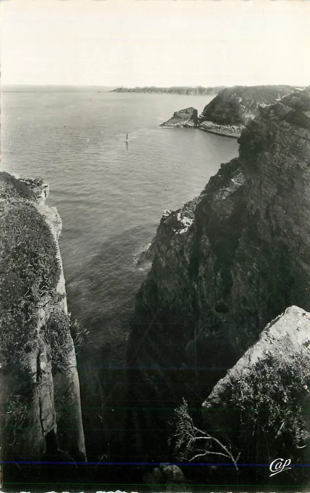 Cap Fréhel — L'Anse de Sévigné und ihre erstaunlichen Klippen — Antike Ansichtskarte (57) - Vorderseite
