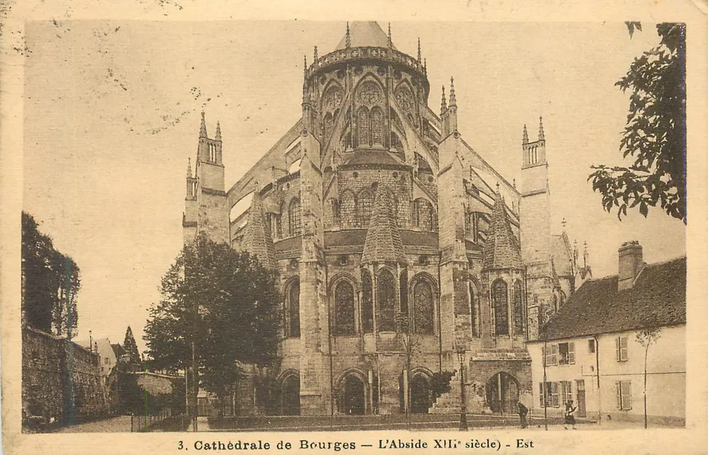 Kathedraal van Bourges — De Abside van de 12e eeuw — Oost - Voorkant