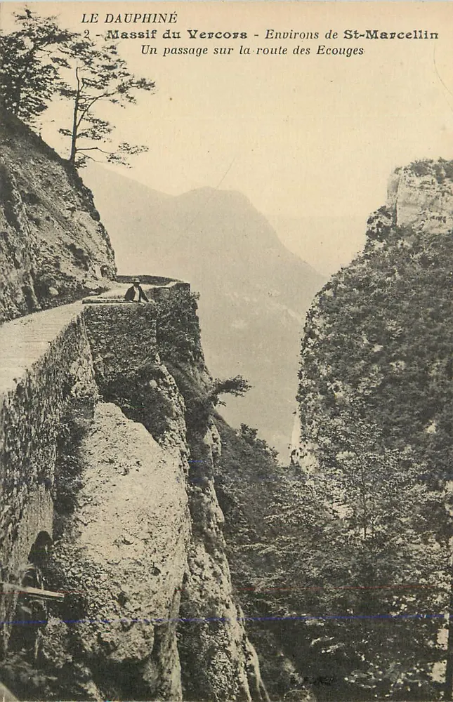 Massif do Vercors - Ao redor de St-Marcellin — Um trecho na estrada dos Ecouges — Editor: Unis-France, n°25 - Frente
