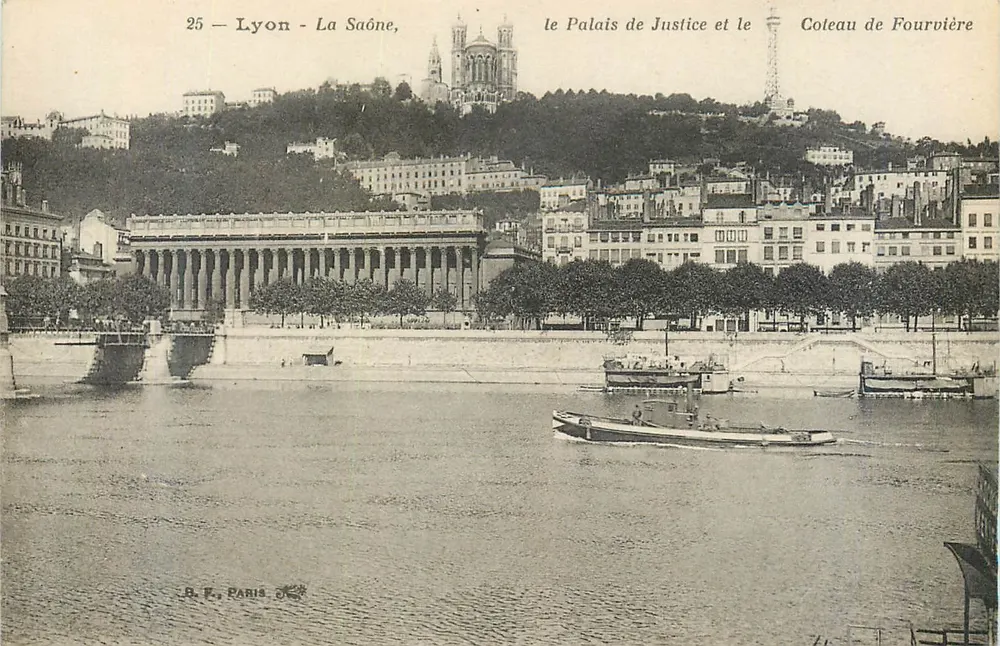 Lyon - Die Saône, das Palais de Justice und der Fourvière-Hügel — R. E., Paris - Vorderseite