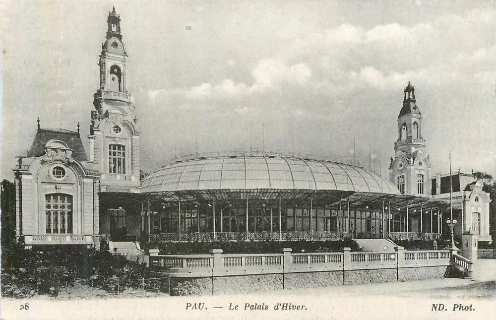 Pau — O Palácio de Inverno — ND. Fot. - Frente
