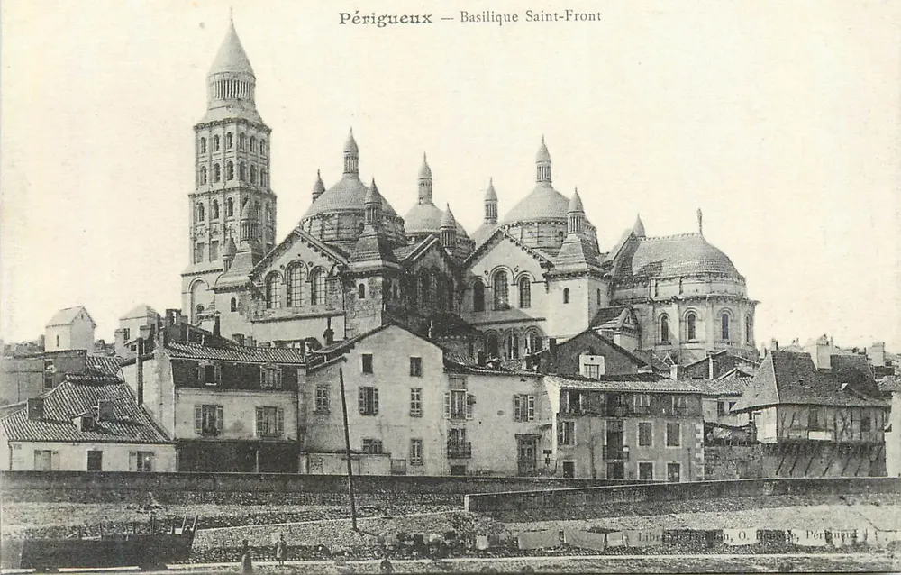 Périgueux — Basílica de Saint-Front — Librairie P. Léon, O. B. France, Périgueux - Frente