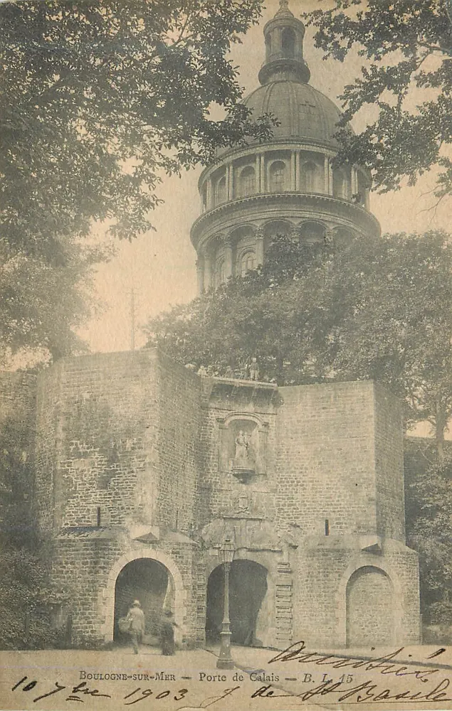 Boulogne-sur-Mer — Porta de Calais — editor B. L. 45 - Frente