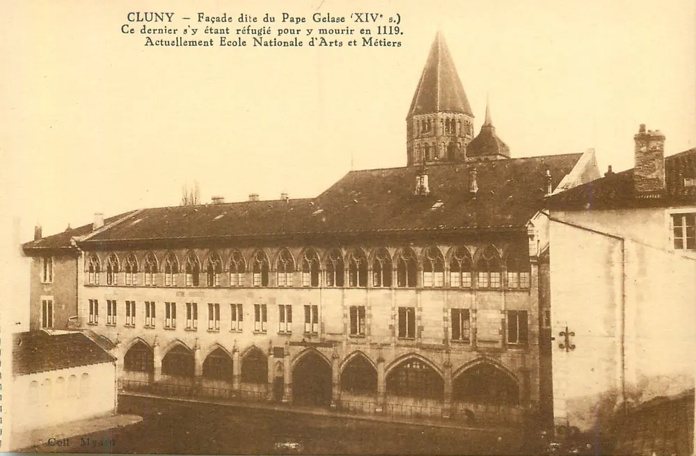Cluny — Façade dite du Pape Gelasie XIVe siècle — éditeur Cott Mzyani - Recto