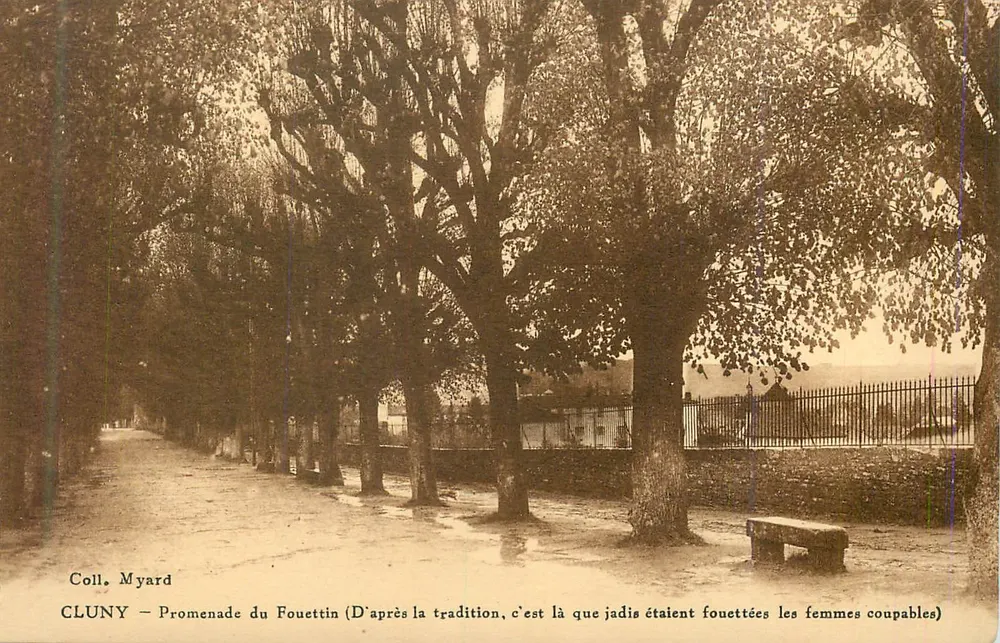 Cluny - Promenade du Fouettin — traditionelle Strafe für schuldige Frauen — Verlag Coll. Myard - Vorderseite