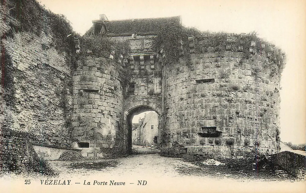 Vézelay — A Porta Nova — ND - Frente