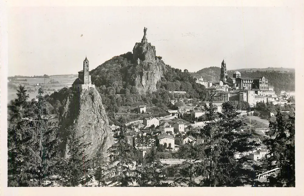 Le Puy — Vista Geral — Foto Pasquier, Paris - Frente