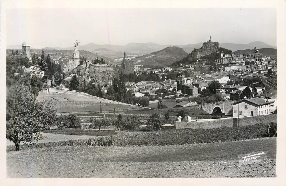 Le Puy (H.-L.) — Allgemeine Ansicht genannt die Vier Felsen — Moderne Drucke, Paris (VIIIe) - Vorderseite
