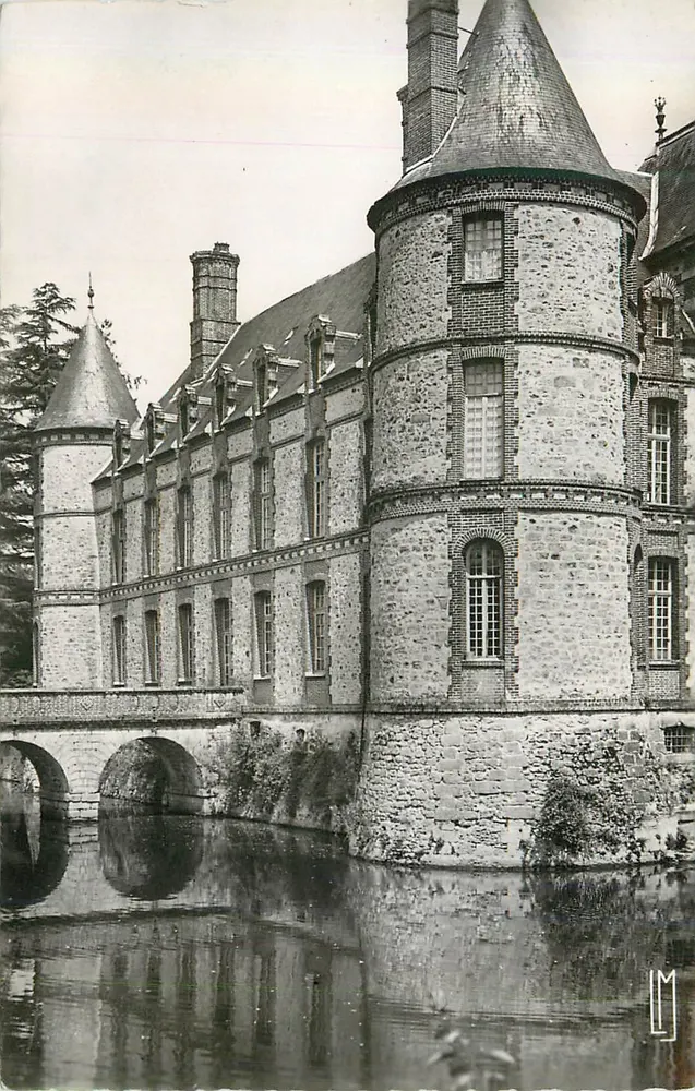 La Houssaye (S.-et-M.) — O Castelo — Laboratório Photo - Trésigny (S.-et-M.) - Frente