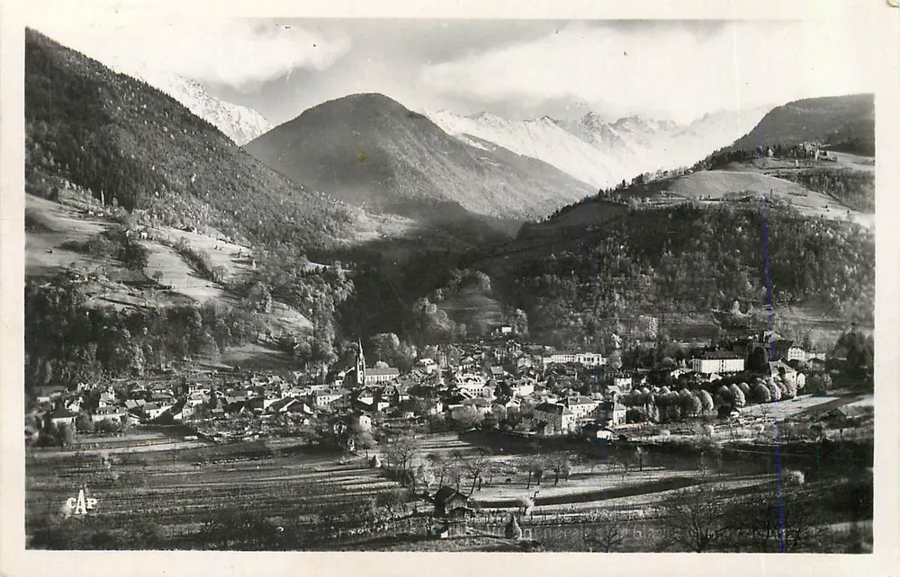 Allevard-les-Bains — Allgemeiner Blick und der Gleyzin-Gletscher — Antike Ansichtskarte (49) - Vorderseite