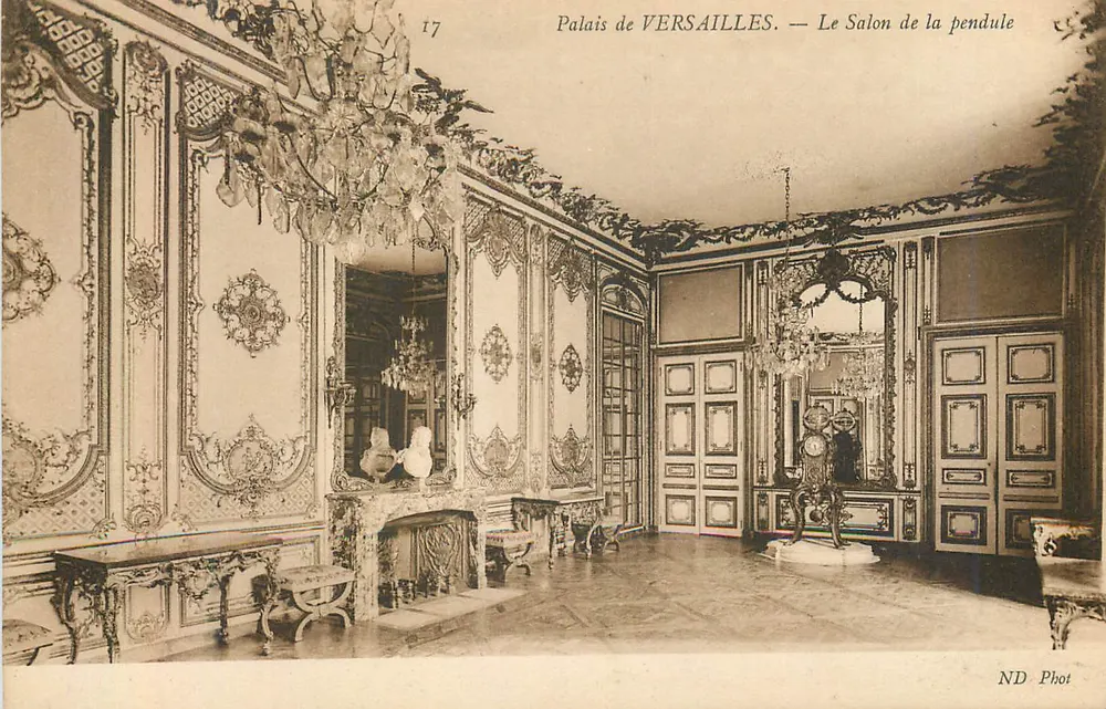 Palácio de VERSAILLES — O Salão da Relógio — ND Phot - Frente
