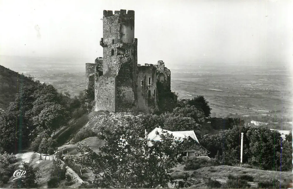 Castelo de Tournœil — Auvergne — Réal-Photo - Frente