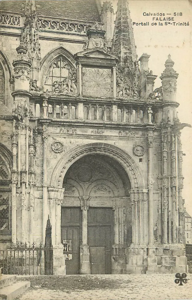 Portail de la Sainte-Trinité — Falaise, Calvados — éditeur 518 - Recto