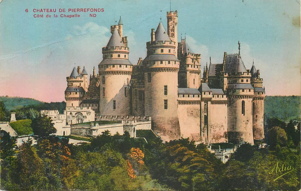 Castillo de Pierrefonds — Lado de la Capilla — Adia - Anverso