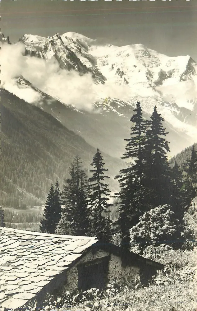 Monte Branco — vista alpina com chalé — CI. Tairraz - Frente