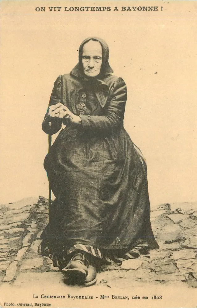 La Centenaire Bayonnaise — Mme Beylan, née en 1808 — Photo. Ouvrard, Bayonne - Recto