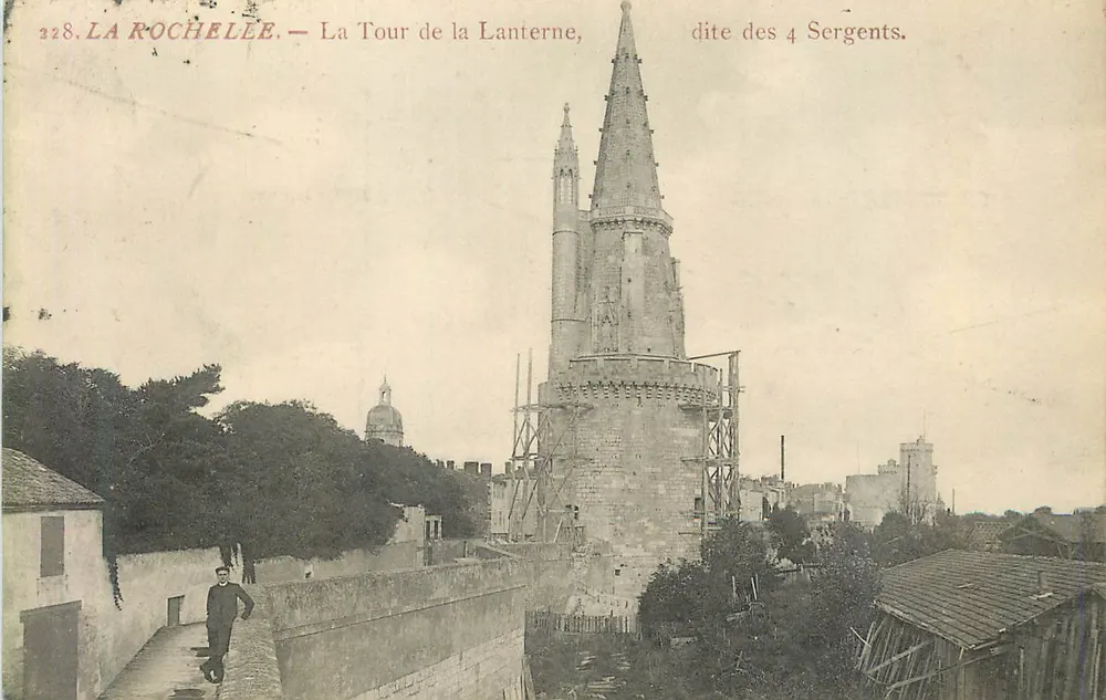 La Rochelle — La Tour de la Lanterne, dite des 4 Sergents. - Recto