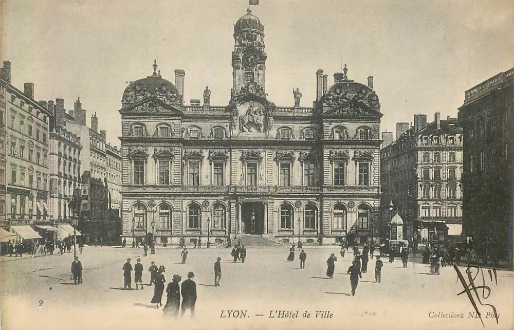 LYON — O Hotel de Ville — Coleções ND Phot - Frente