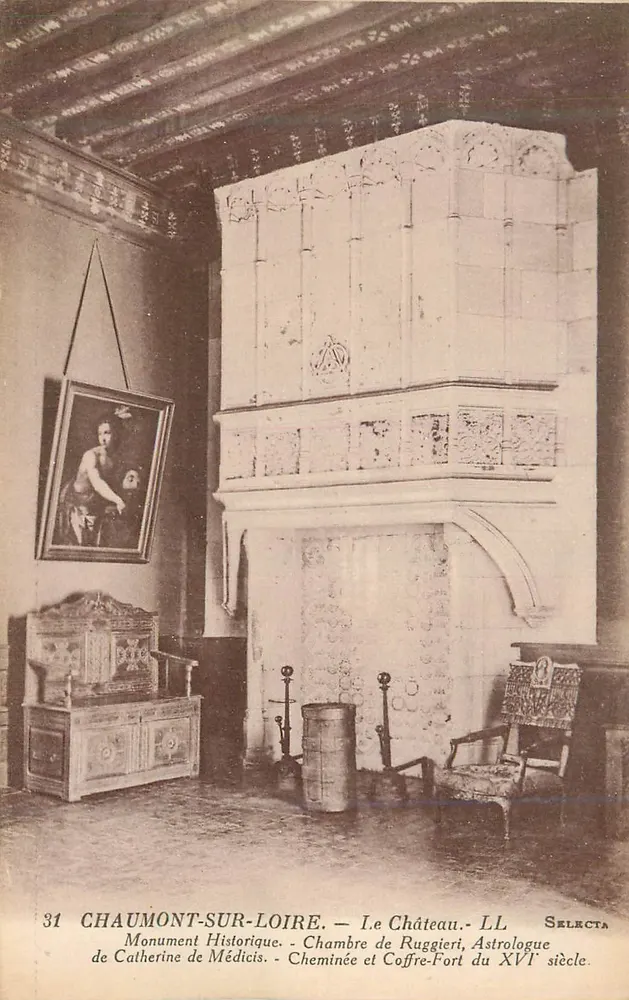 Chaumont-sur-Loire — Castelo de Catherine de Médicis — Lareira e Cofre-Forte do Século XVI — Selecta - Frente