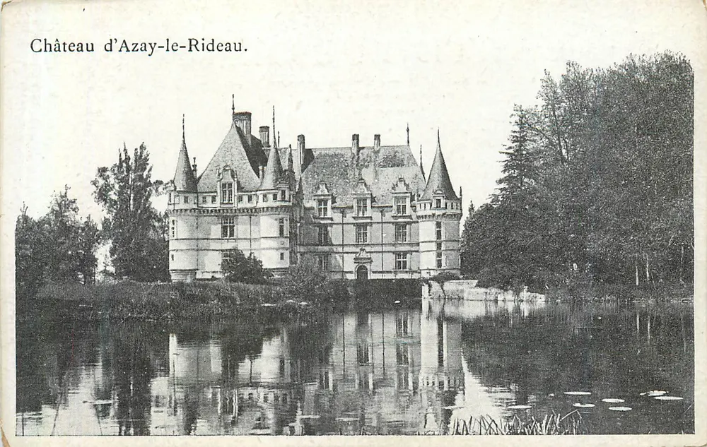 Castelo de Azay-le-Rideau — vista do castelo refletido na água — editor não visível - Frente