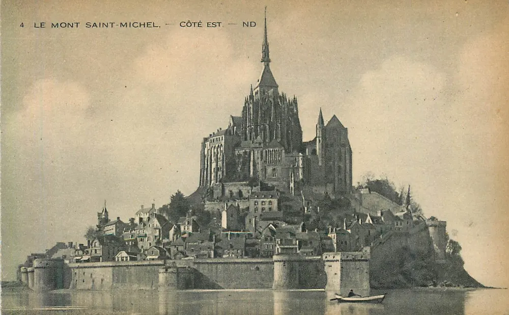O Mont Saint-Michel — Côté Est — ND - Frente