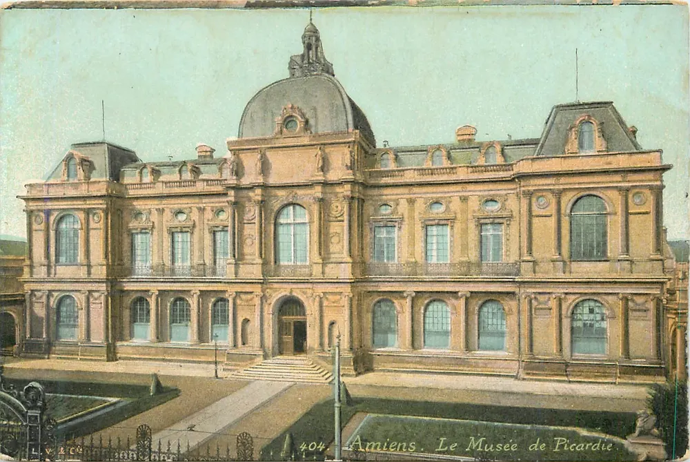 Amiens. O Museu da Picardia — vista do prédio principal — L. V. & Cie, n° 404 - Frente