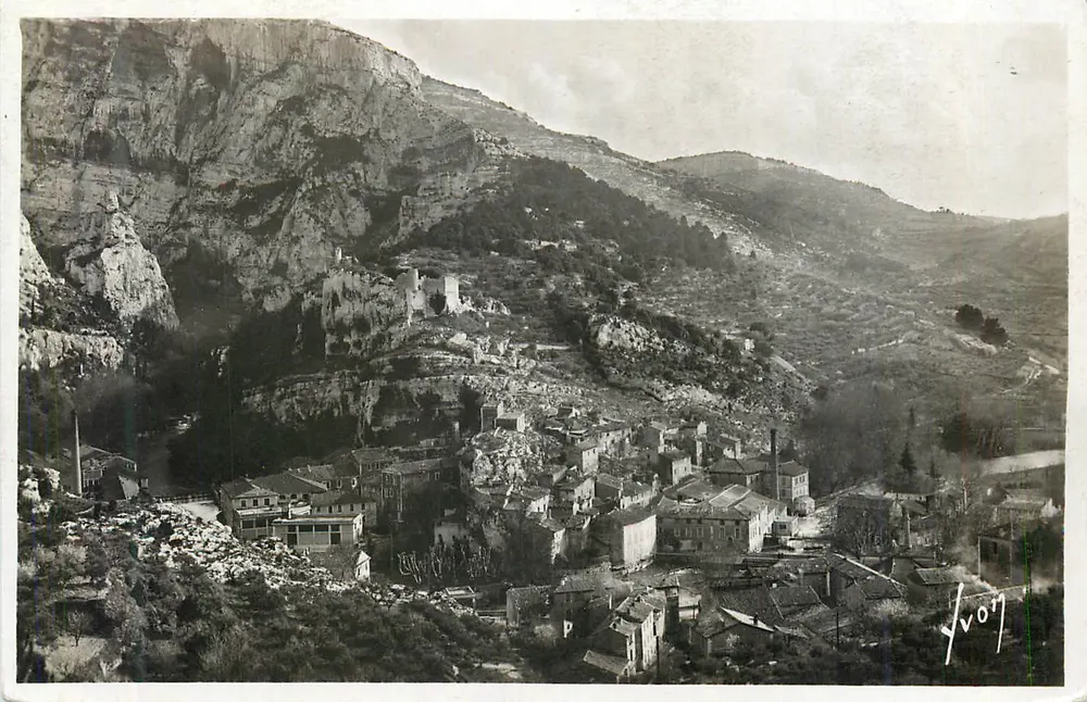 Fontaine de Vaucluse — Vista geral — Éditions d'Art 'YVON', Paris - Frente