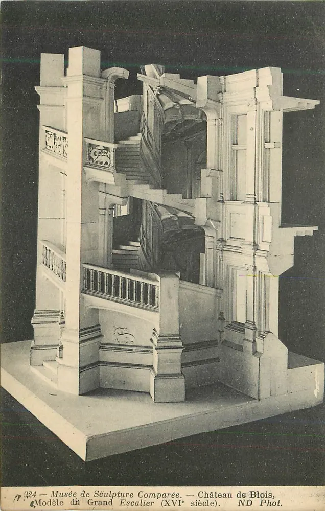 Modelo do Grande Escalier — Castelo de Blois — Museu de Escultura Comparada — Século XVI - Frente