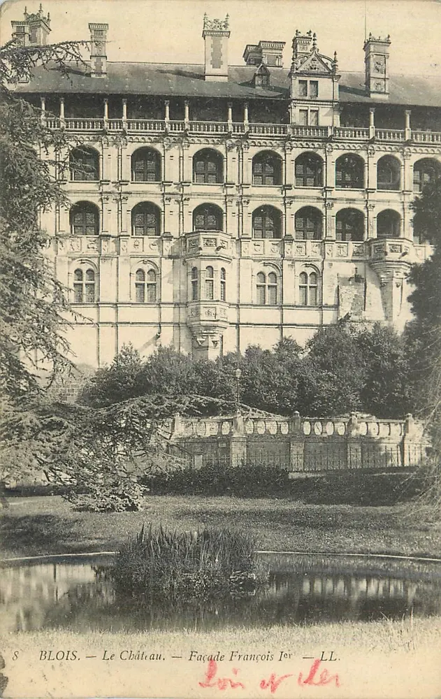 Blois — Le Château — Façade François Ier — LL - Recto