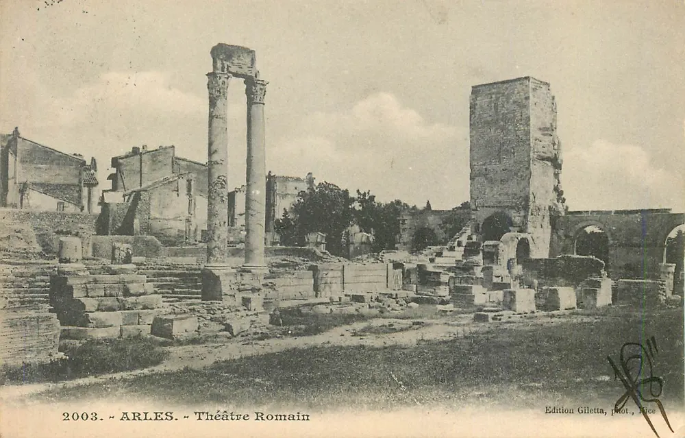 Arles — Teatro Romano — Édition Giletta, fot. Nice - Frente