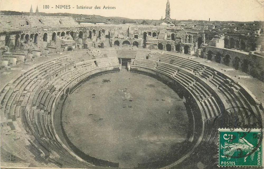 Nîmes — Interior das Arênes — Editor não identificado, número de série 180 - Frente