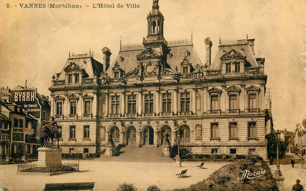 VANNES (Morbihan) — L'Hôtel de Ville — Mozais - Recto