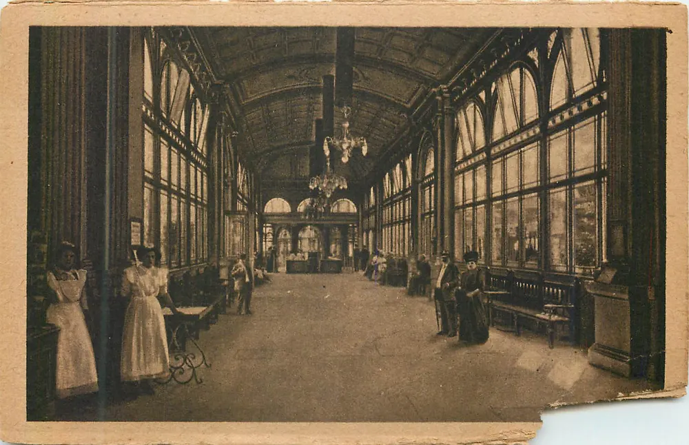Wiesbaden — Trinkhalle — Kochbrunnen — editor van den Booggart, série No. 2019 - Frente