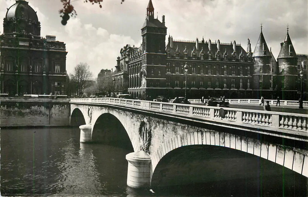Paris — O Ponte Napoléon e a Conciergerie — Éditions Glatigny n°9027 - Frente