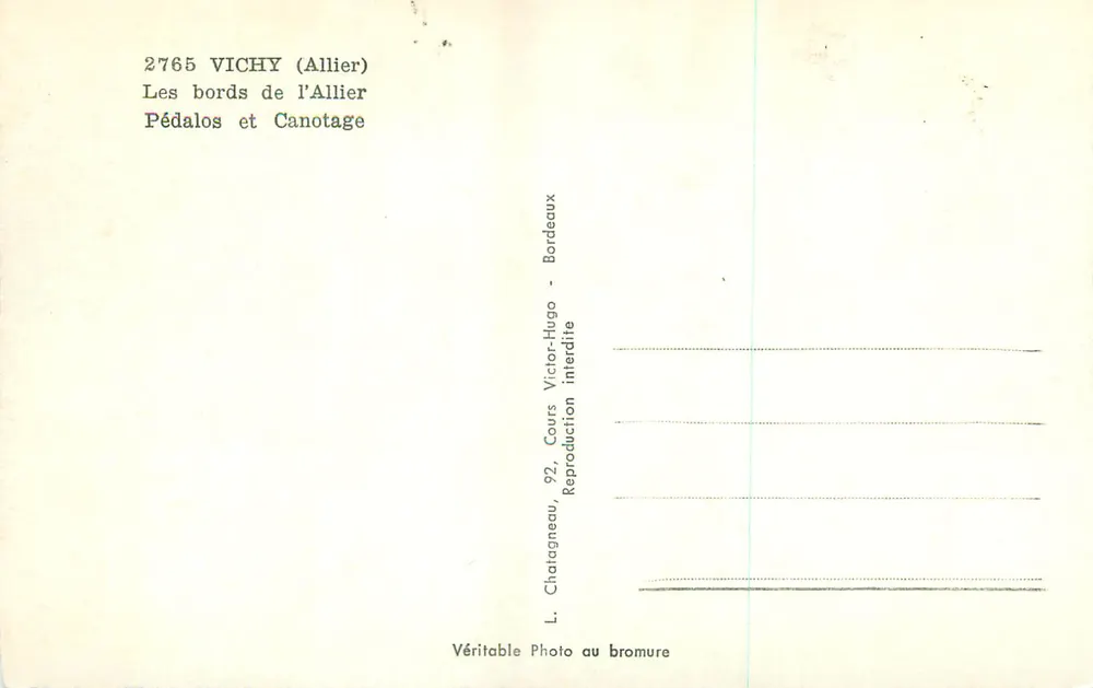 Vichy (Allier) — Les bords de l'Allier — Pédalos et Canotage — Éditeur Elcée - Verso