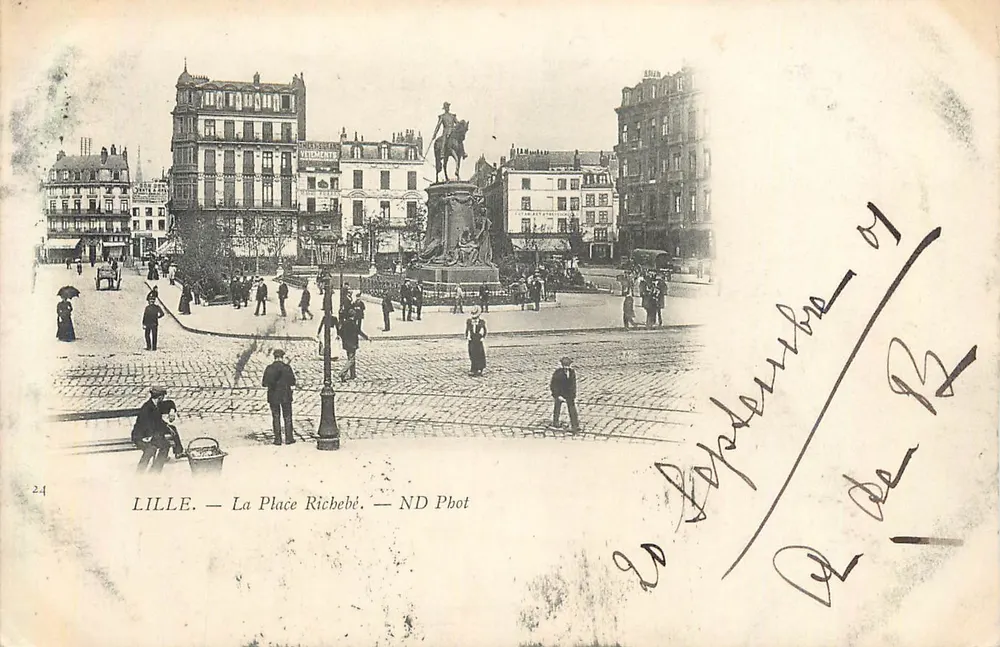 LILLE — A Place Richebé — ND Phot - Frente