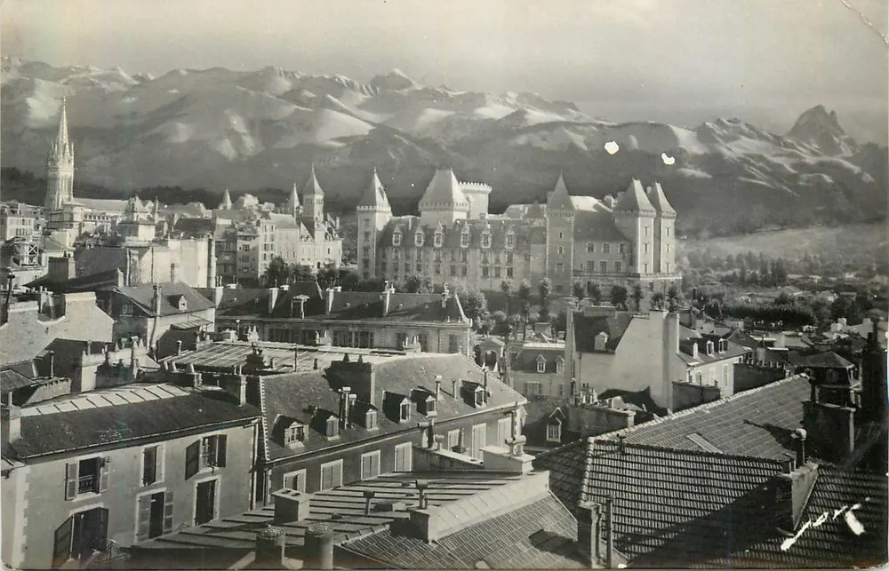 Pau — O castelo, o Parlamento, as Pirineus — YOUTE LA FRANCE, edição JOUVÉ, n° 54 - Frente