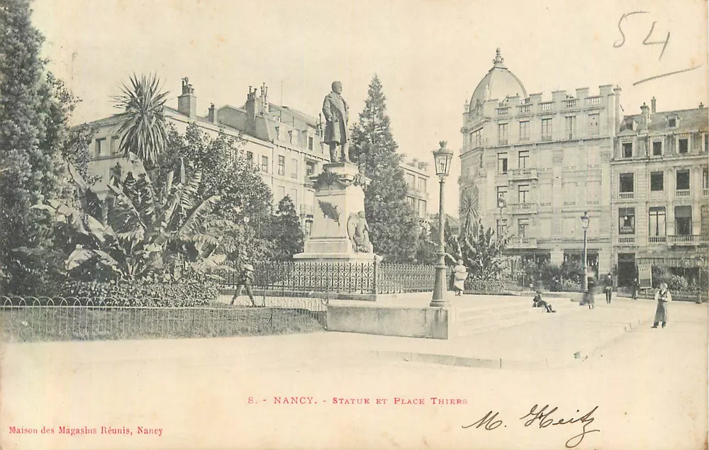 Nancy - Estatua y Plaza Thiers — Maison des Magasins Réunis, Nancy - Anverso
