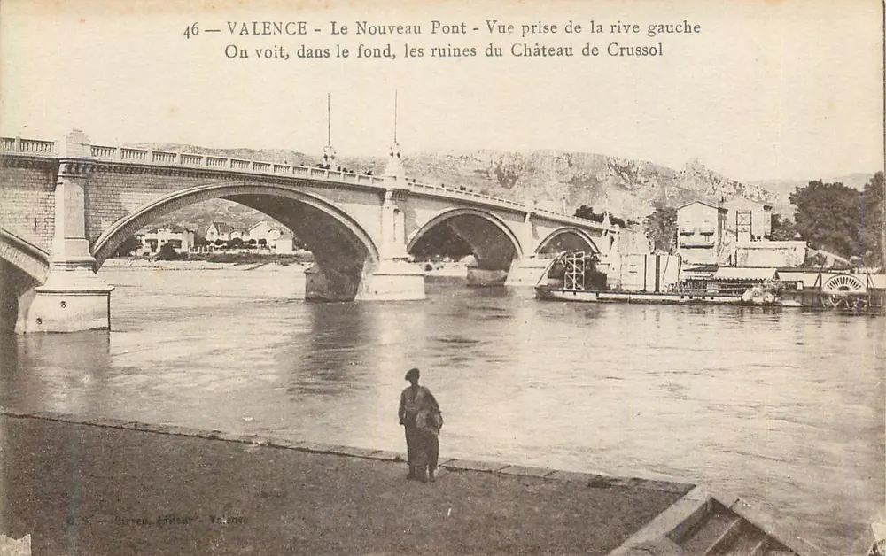 Valence - Der Neue Brücke - Ansicht vom linken Ufer — Ruinen des Schlosses Crussol — D.S. Birven, Valence - Vorderseite