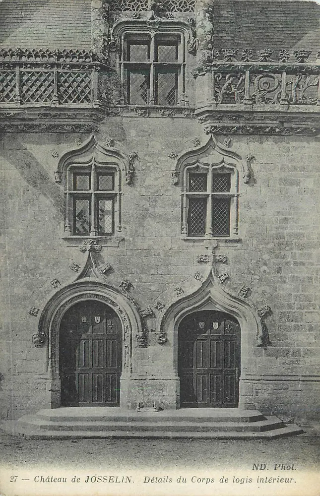 Château de JOSSELIN — Détails du Corps de logis intérieur — ND. Phol. - Recto
