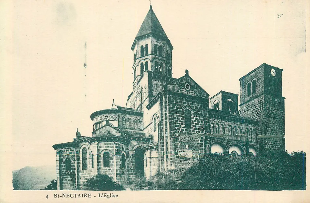 St-Nectaire - A Igreja — editor: Edição das Novas Galerias, St-Nectaire - Frente