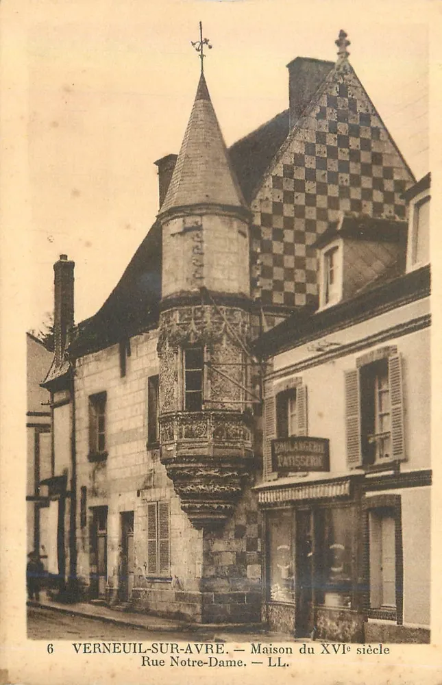 Verneuil-sur-Avre — Haus aus dem 16. Jahrhundert — LL. - Vorderseite