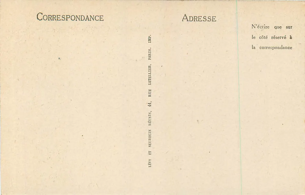 Montferrand — Maison d'Adam et Ève, escalier intérieur — ND - Verso