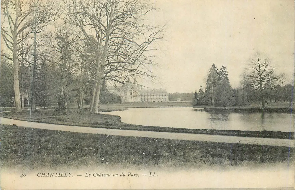 Chantilly — O Castelo visto do Parque — LL. n°46 - Frente