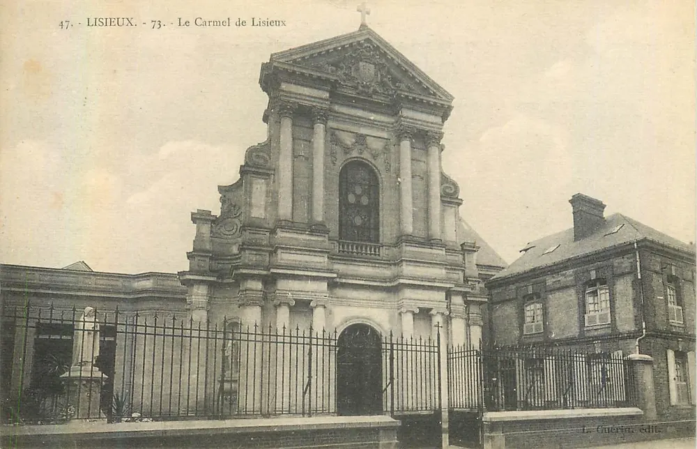 Lisieux - O Carmelo de Lisieux — L. Guérta, editor - Frente