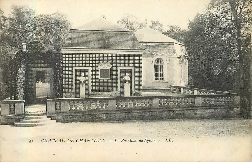 Castelo de Chantilly — O Pavilhão de Sylvie — LL. - Frente