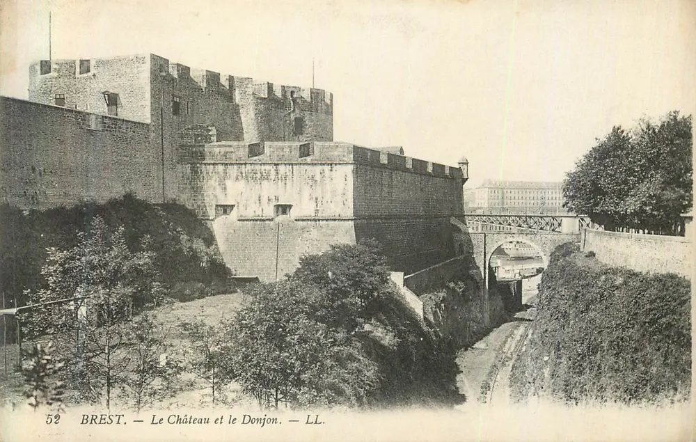 Brest — O Castelo e o Donzel — LL. n°52 - Frente