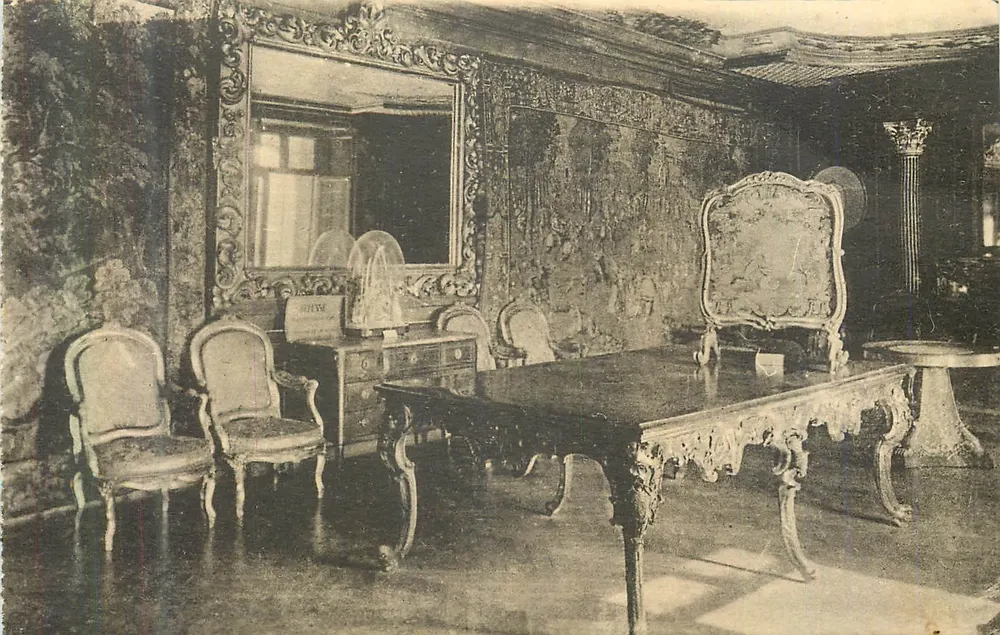 Castelo de KÉRIOLET — O Salão — Coleção Villard, Qaimper - Frente