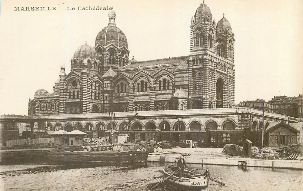 MARSEILLE — A Catedral — HA.901 - Frente