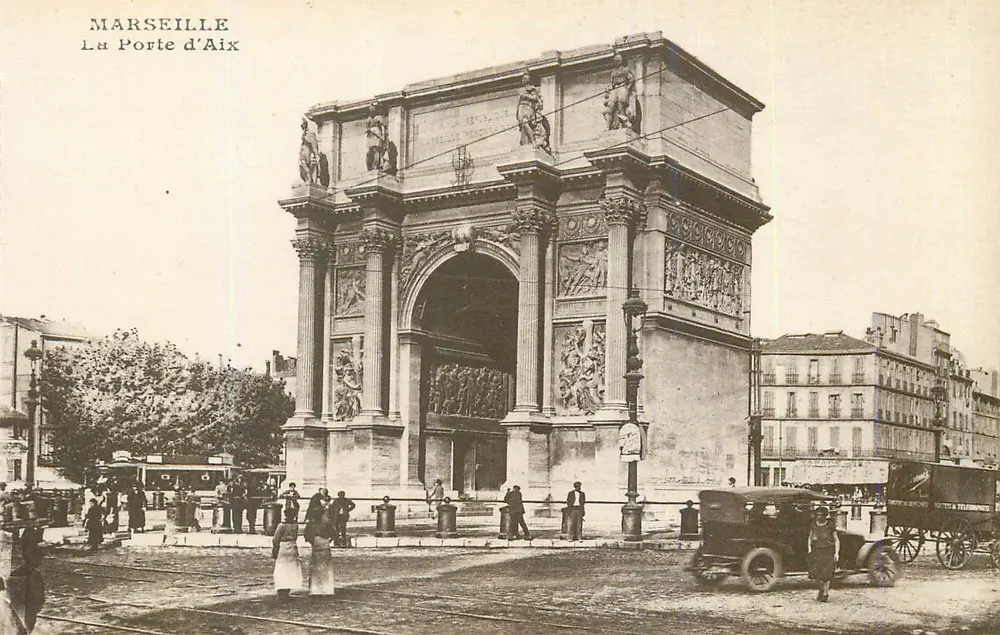 Marseille — A Porta de Aix — editor não identificado - Frente